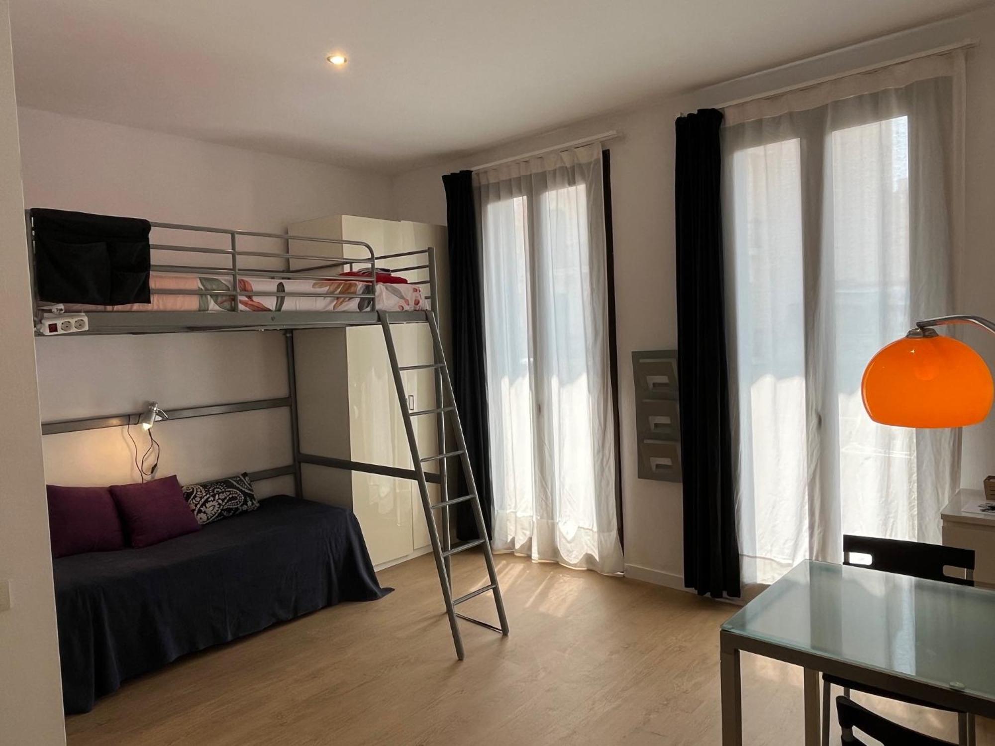 Studio By Sants Market Barcelona Bagian luar foto